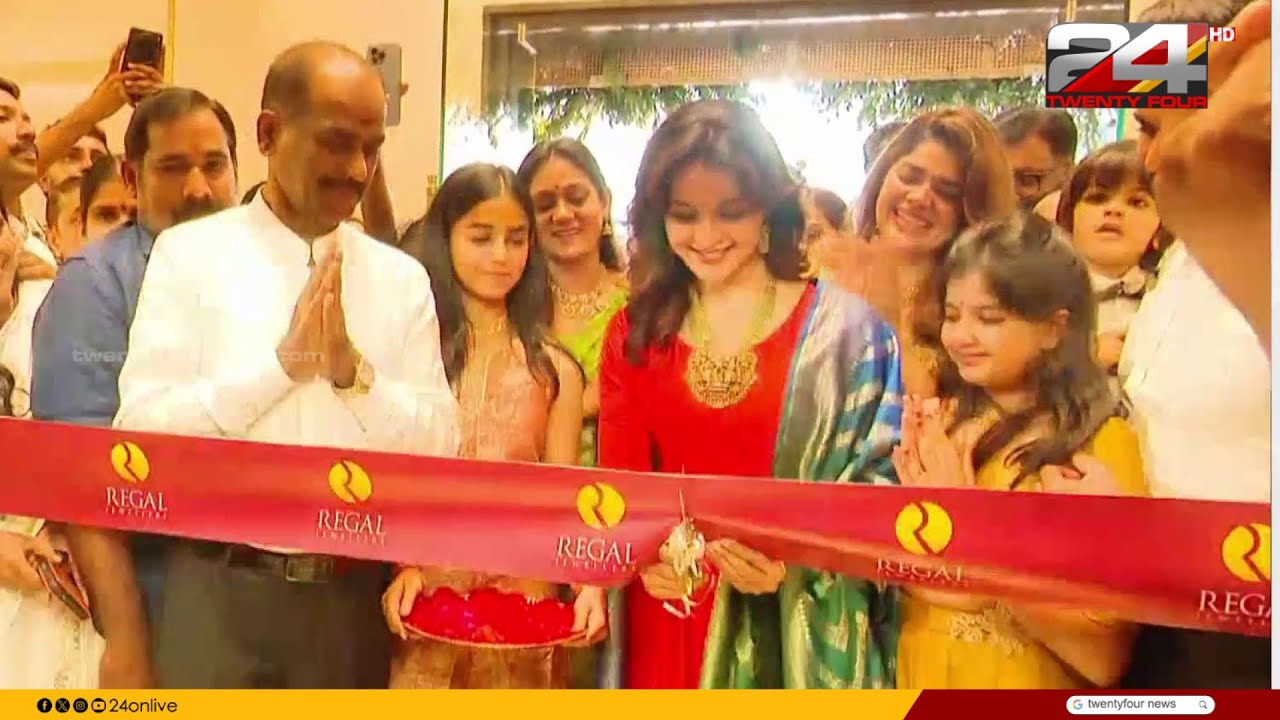 റീഗൽ ജ്വല്ലേഴ്‌സിൻ്റെ പുതിയ ഷോറൂം പാലക്കാട് പ്രവർത്തനമാരംഭിച്ചു