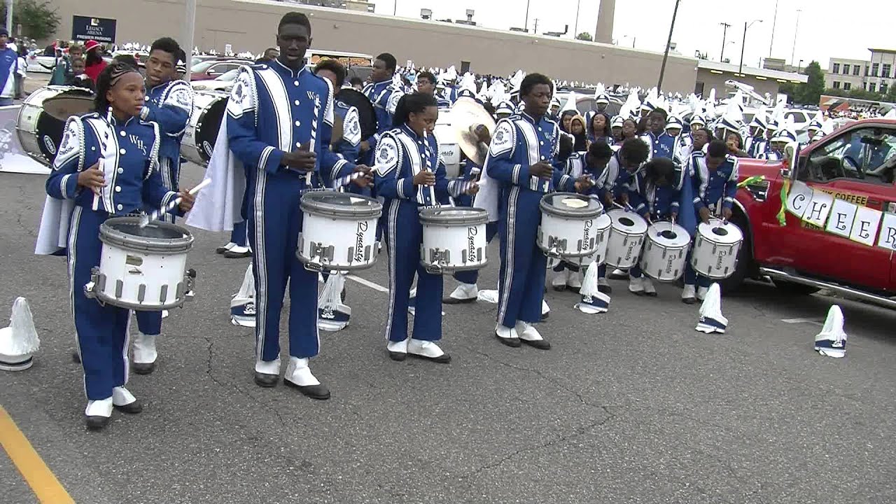 Anniston vs Westlake High - Drumline Battle - 2015 Magic City Classic MCC Parade