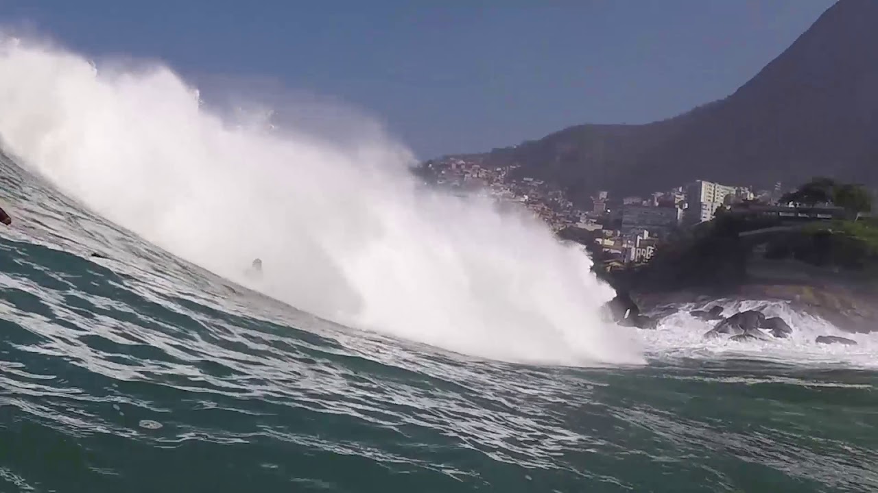 Surfing @ Laje do Sheraton - Rio de Janeiro