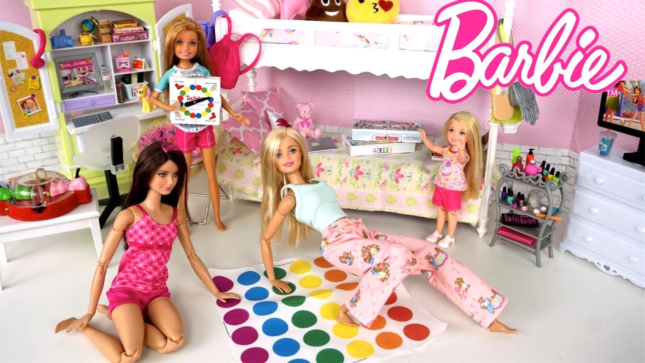 Barbie Dolls Summer Night Routine & Pink RV Camping Trip