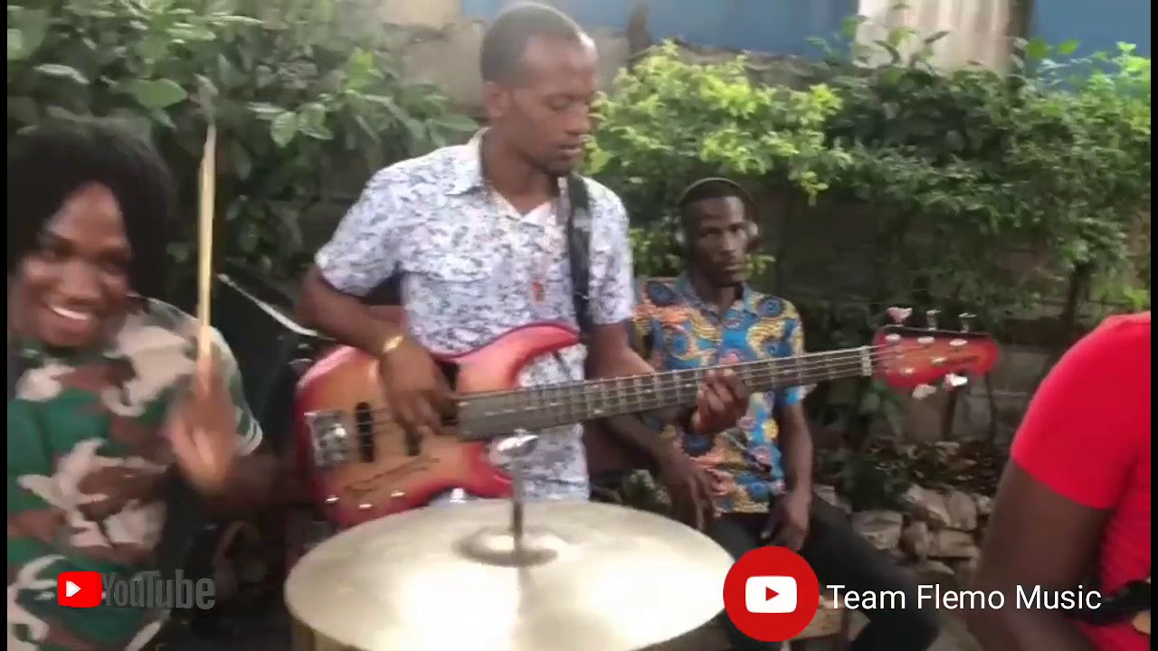 Julene Minto, Ketano & Pigin...... Alongside Musiz Linkz Band Over In Burke Rd @ Kevin Birthday Jam