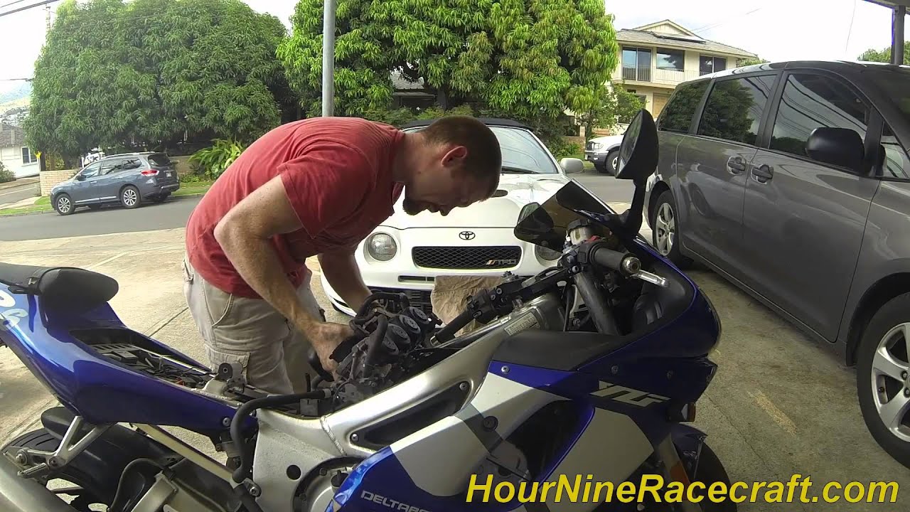 R6 Removing Tank/Carbs: Carbs and Fuel/Coolant Lines (part 3)