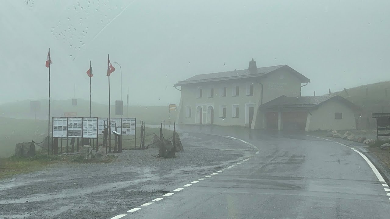 W. Kaiser: Umbrail - Stelvio : Eine Postautofahrt