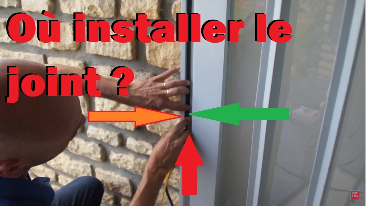 🚪 Installer des joints sur une porte d'entrée tiercée. Pourquoi faut-il préparer l'hiver maintenant?