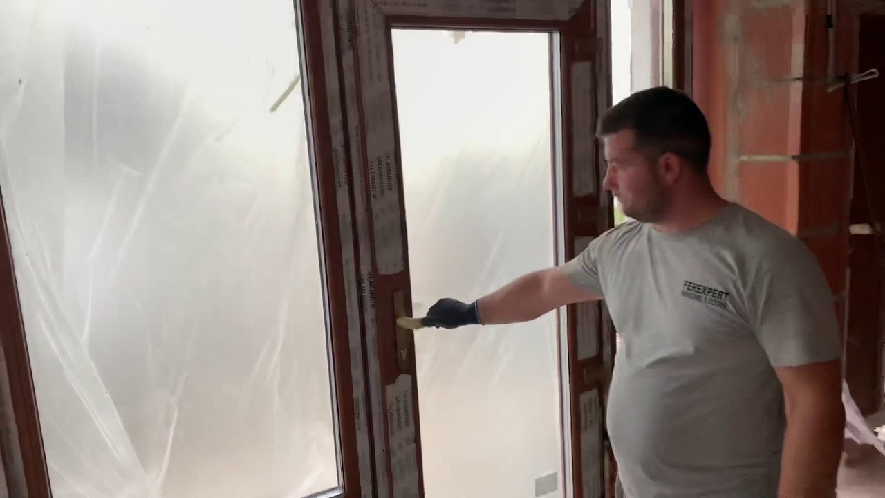 Tamplarie PVC,  Salamander Bluevolution 92, sticla tripan 52mm,  feronerie ROTO - FEREXPERT