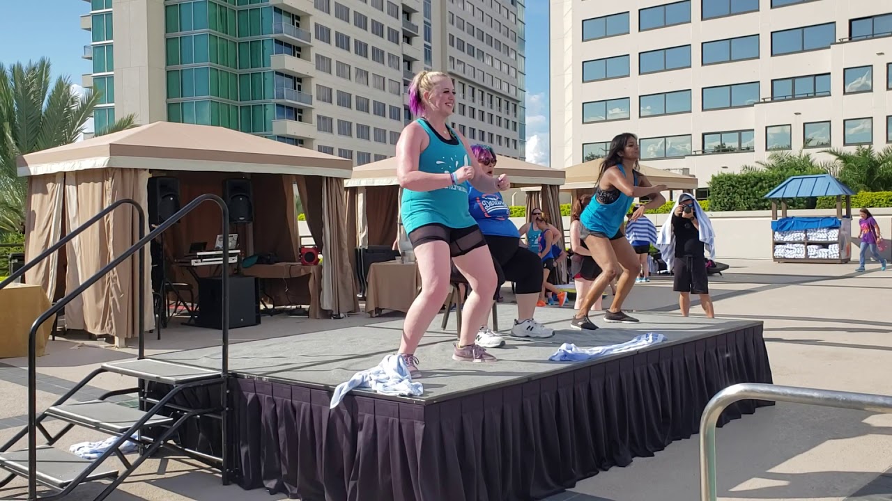 Aqua Fitness - Jump by Major Lazer