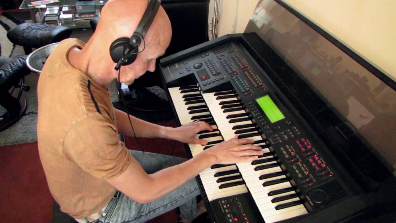 Yamaha EL-900m - Morgenstimmung (Morning Mood)  Yamaha Electone EL-900m