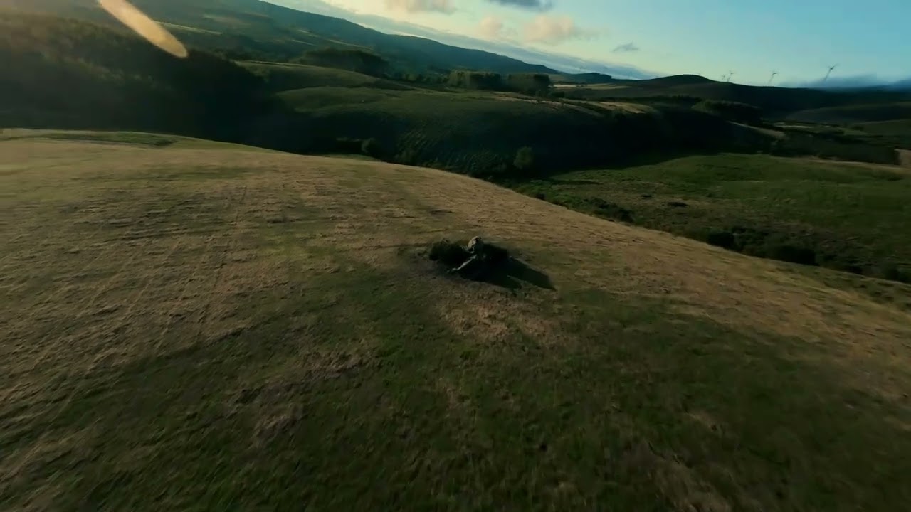 DJI AVATA AXISFLYING 3.5 . Cinematic Fpv Flight , one shot.