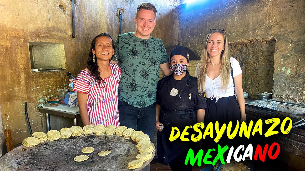 🇲🇽RUSOS PRUEBAN DESAYUNAZO MEXICANO por PRIMERA VEZ en OAXACA | ASÍ es DESAYUNO en MÉXICO