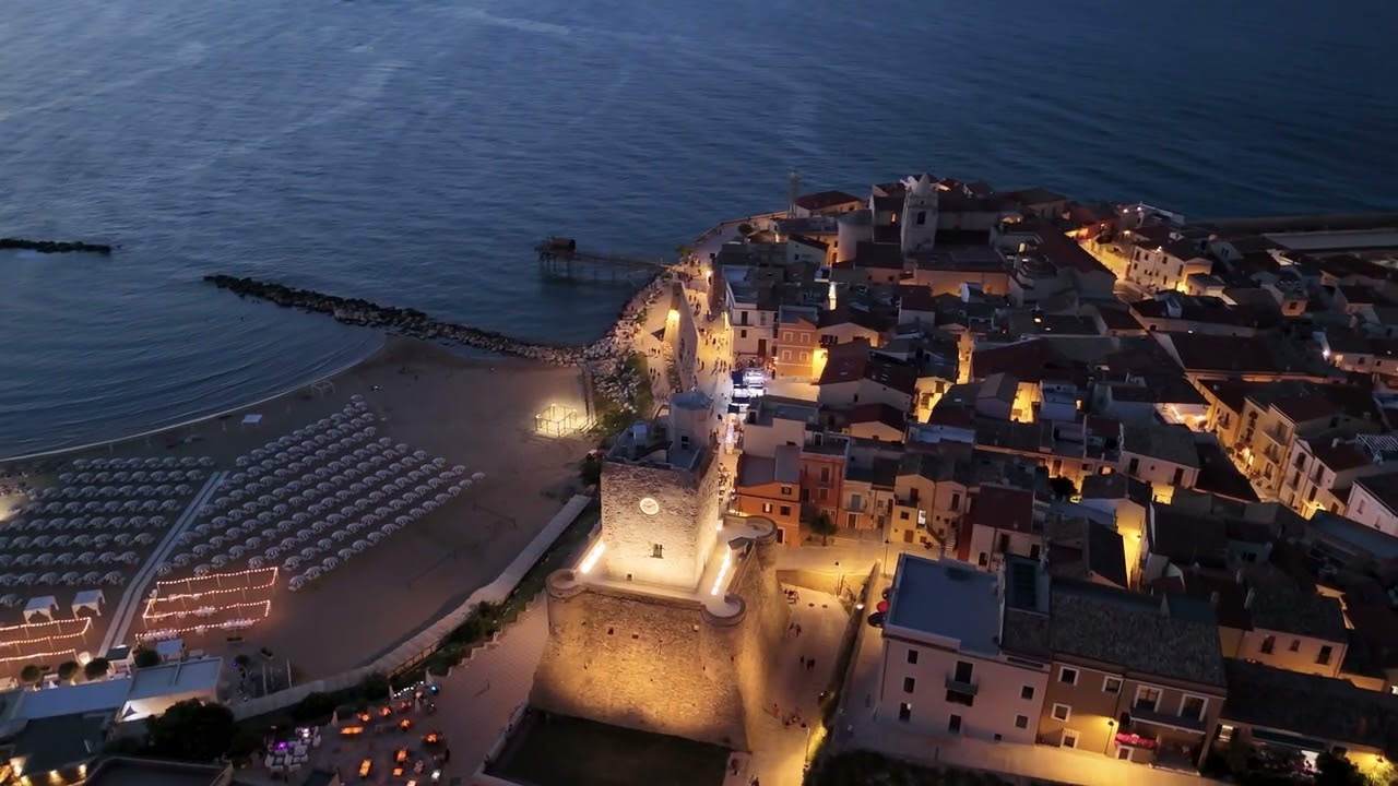 Riflessi Termoli - Ammira la bellezza del centro storico di Termoli con una prospettiva unica!