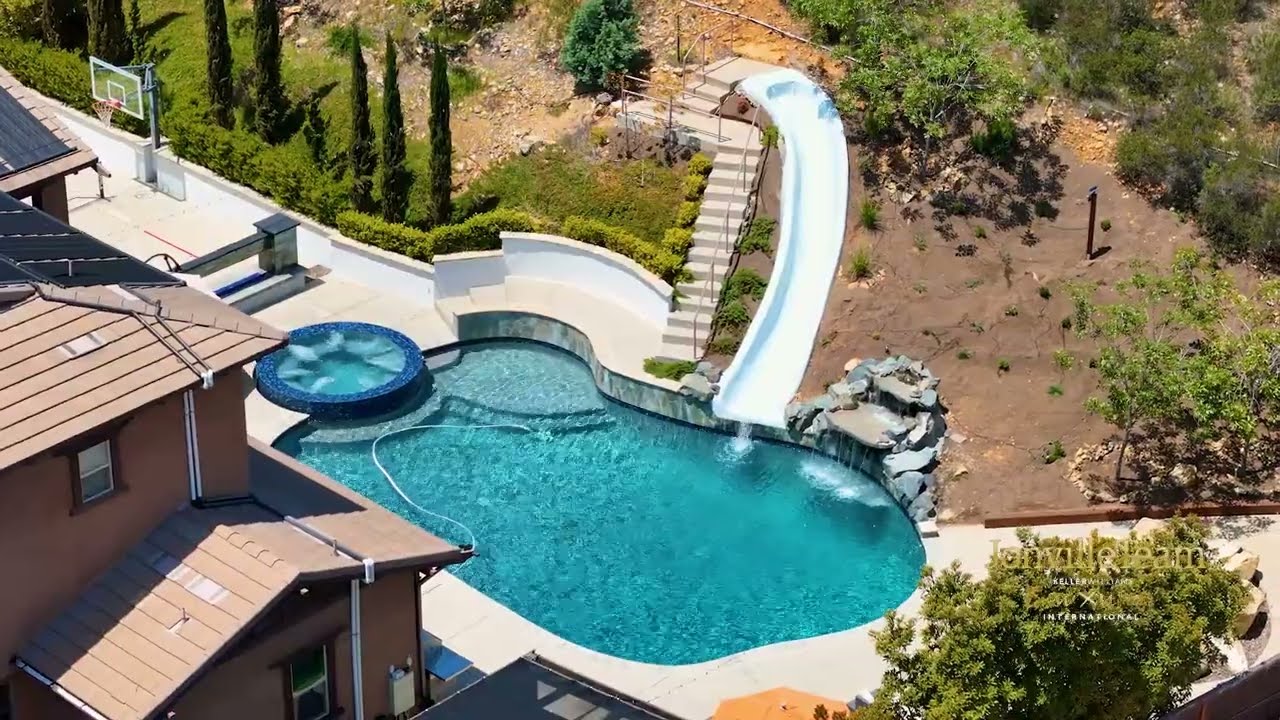 GORGEOUS POOL/SPA ENTERTAINERS' PARADISE IN THE GATED COMMUNITY OF THE SUMMIT AT SAN ELIJO HILLS.