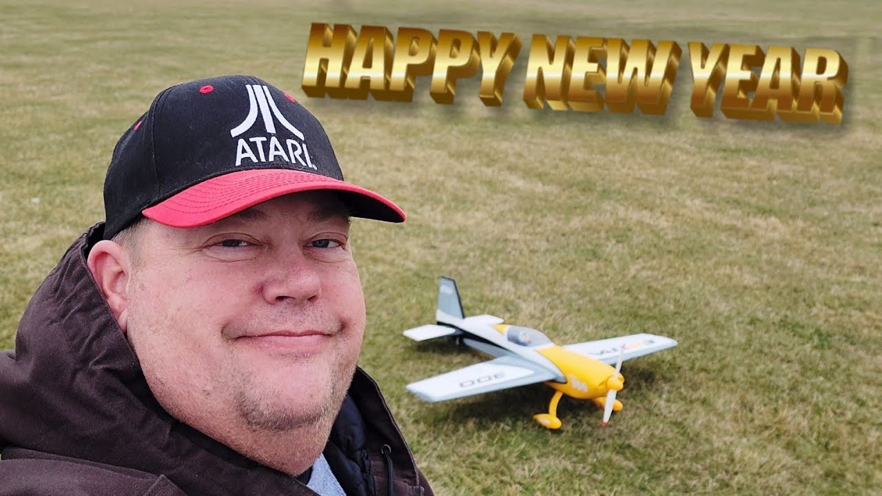 Bringing in the New Year With the E-flite Extra 300!