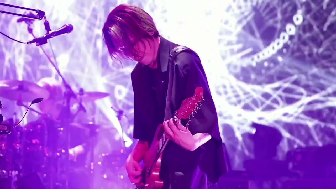 Plastic Tree - Harienju [ 針槐 ] (ppp 22)