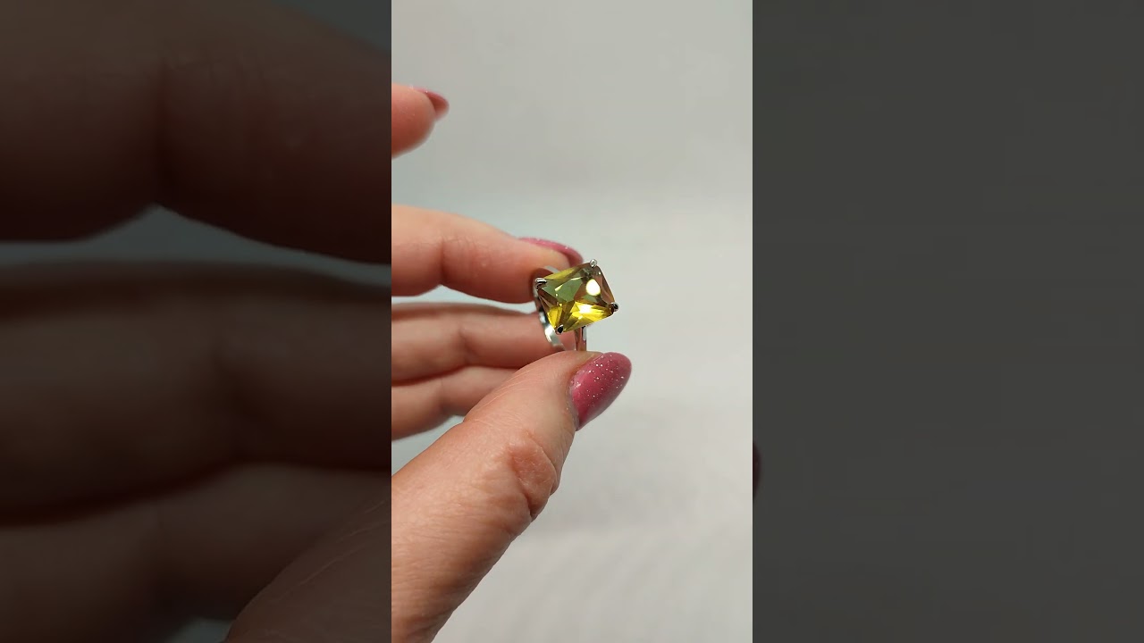 Срібна каблучка з лабораторним султанітом💍👑💎 Таїланд