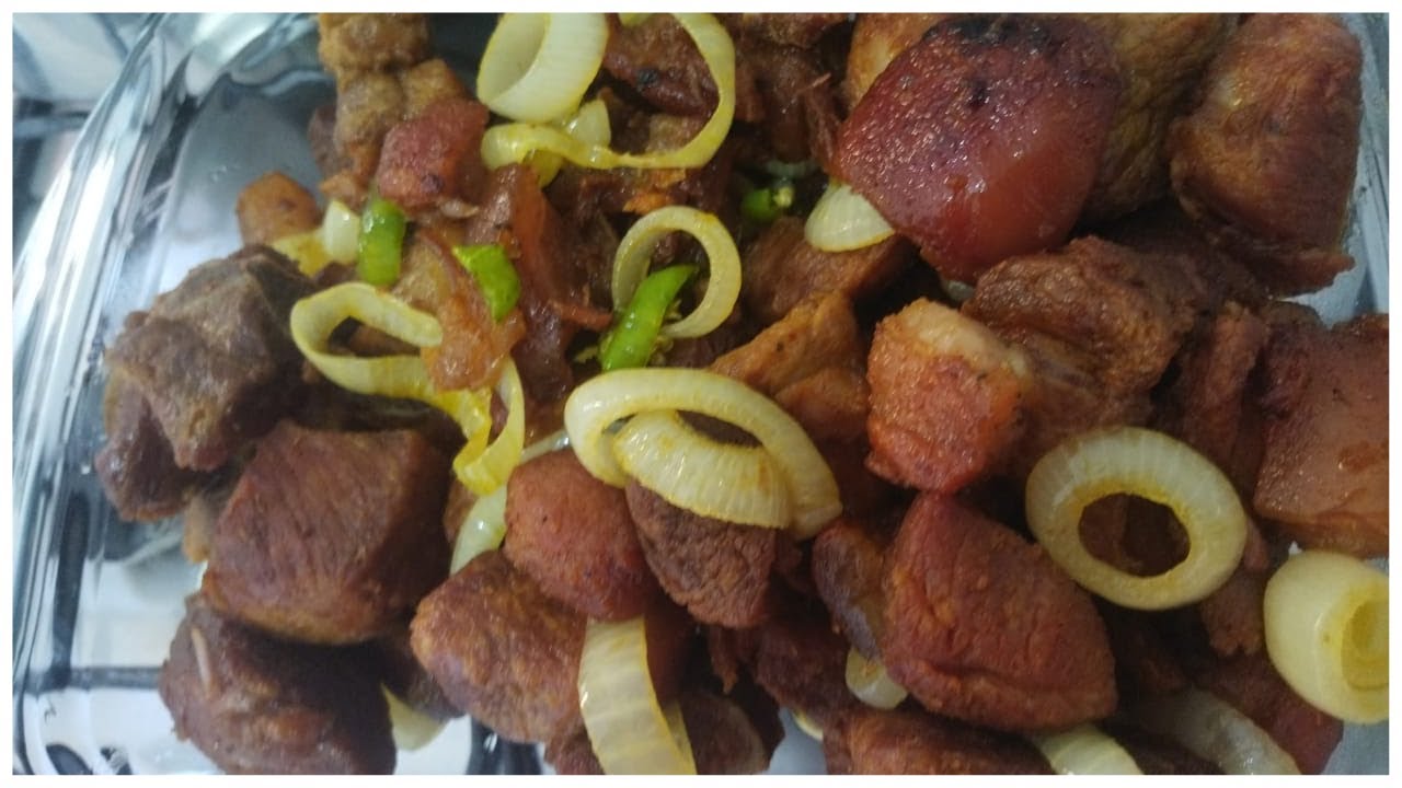 Como fazer paleta suína com osso Frita  -Tempero Especial