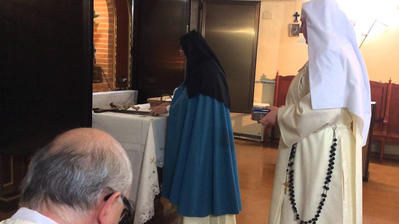 Toma de hábito Hna.María de la Divina Misericordia ( 5ª parte )