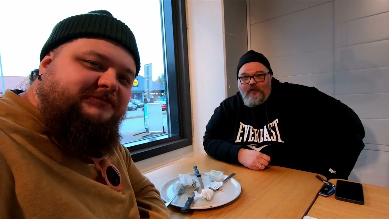 🍕 Kotipizza ja mäkkäri 🍔