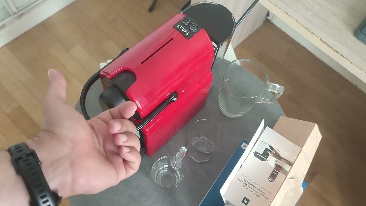 Unboxing, démo de la Machine à café Nespresso Krups Inissia rouge, Cafetiere Espresso YY1531FD (VL)
