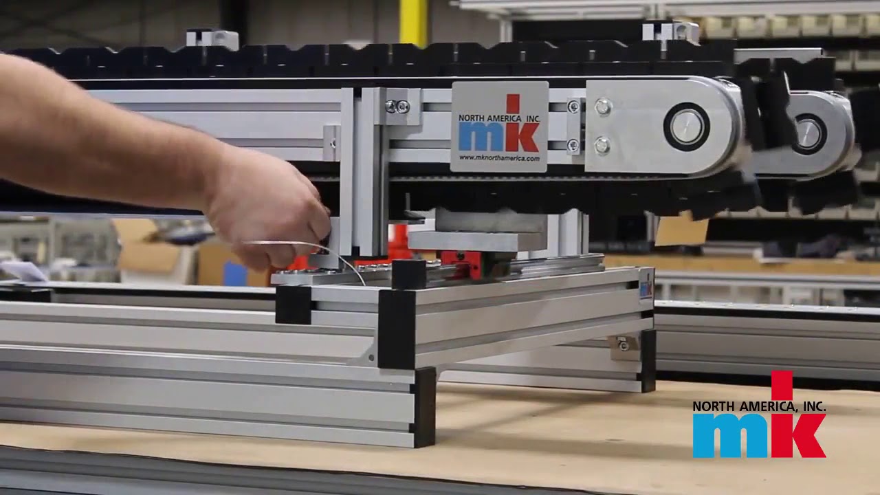 mk North America Adjustable Width Conveyor