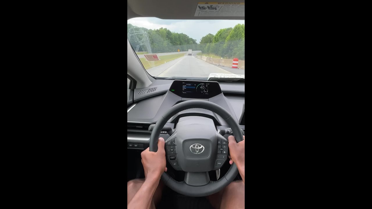 Тест разгона Toyota Prius LE 2025 года
