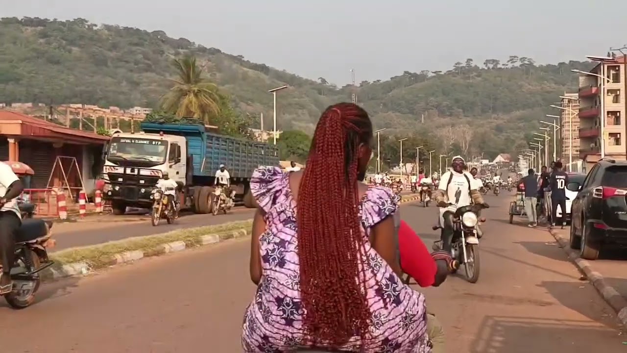 🇨🇫 Dernier jour de campagne : Arrivée du Pr Faustin Archange TOUADERA au Stade, le candidat N°1 