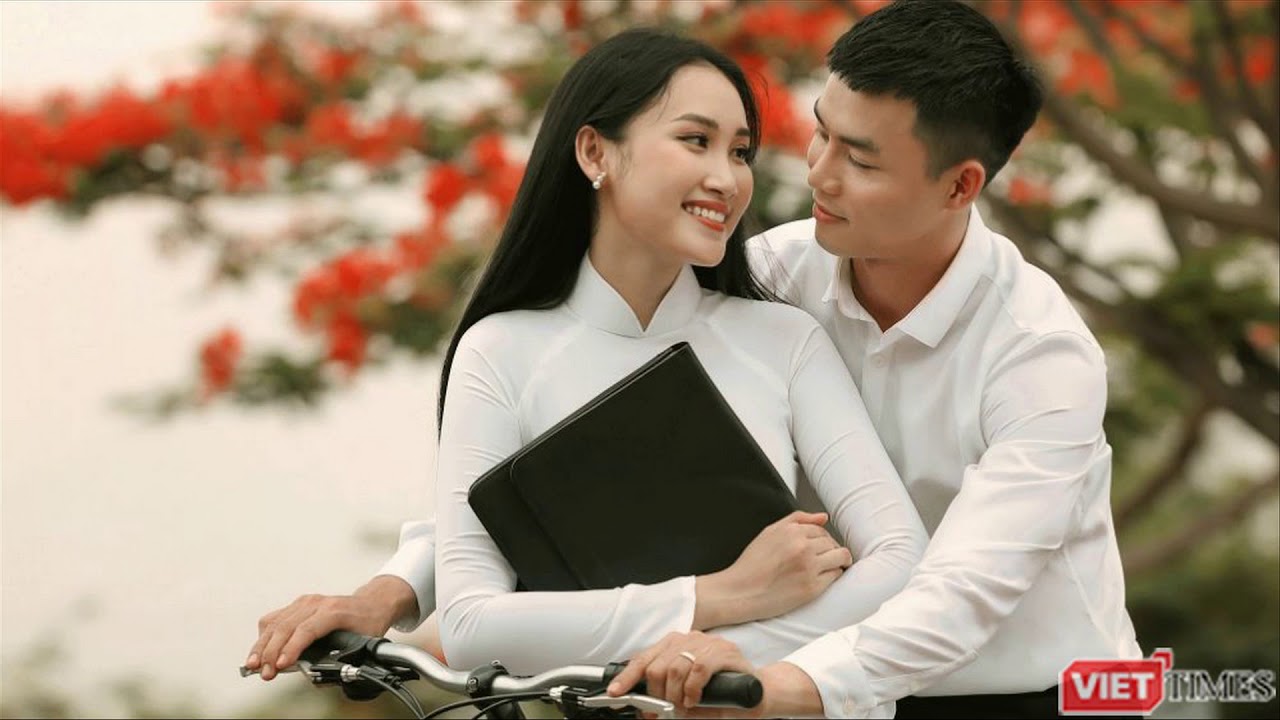 Liên khúc  Mong ước kỷ niệm xưa, Phượng hồng, Tháng sáu mùa thi.