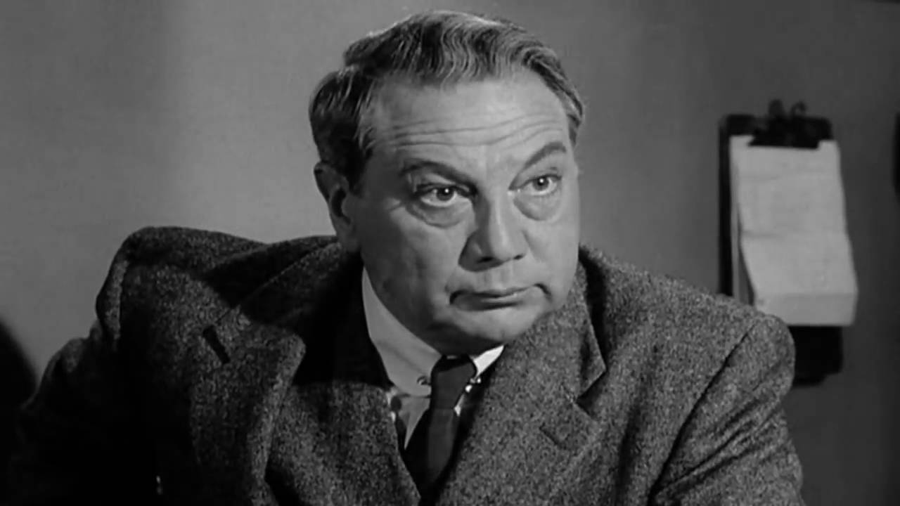 CHAPTER 32 THE UNTOUCHABLES l l NICKY