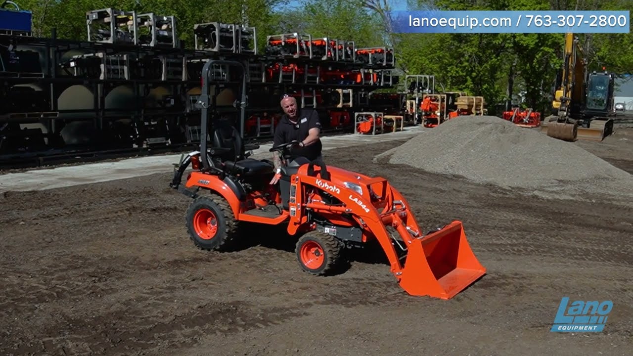 Kubota BX2680 Subcompact Tractor with Kubota quicktach and 4 wheel drive