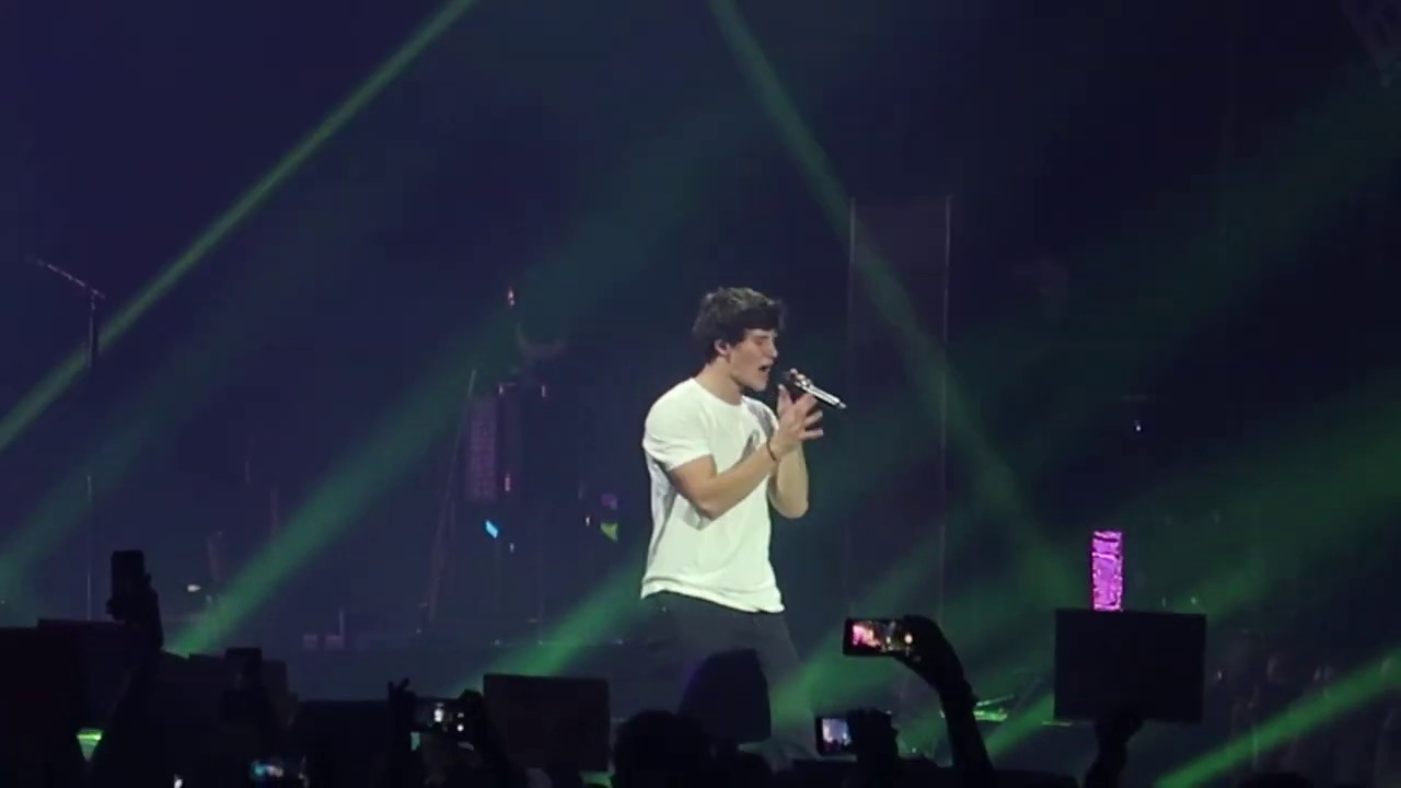 Wincent Weiss - Einmal im Leben (live @ Swiss Live Hall)