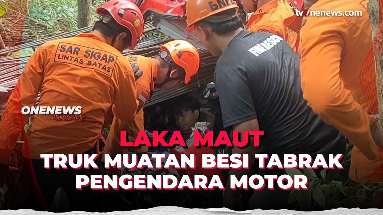 Tragis! Diduga Rem Blong Truk Hantam Pengendara Motor, Dua Korban Terjepit | OneNews Update