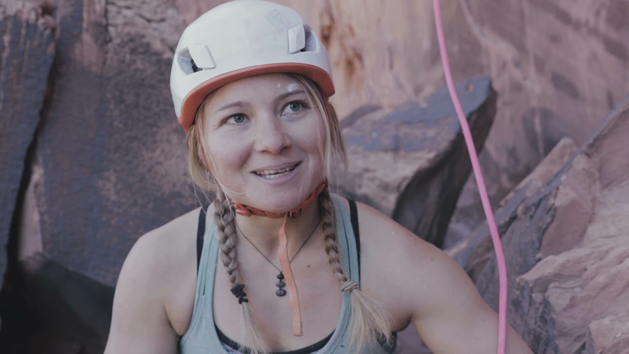 Hazel Findlay climbing Concepción