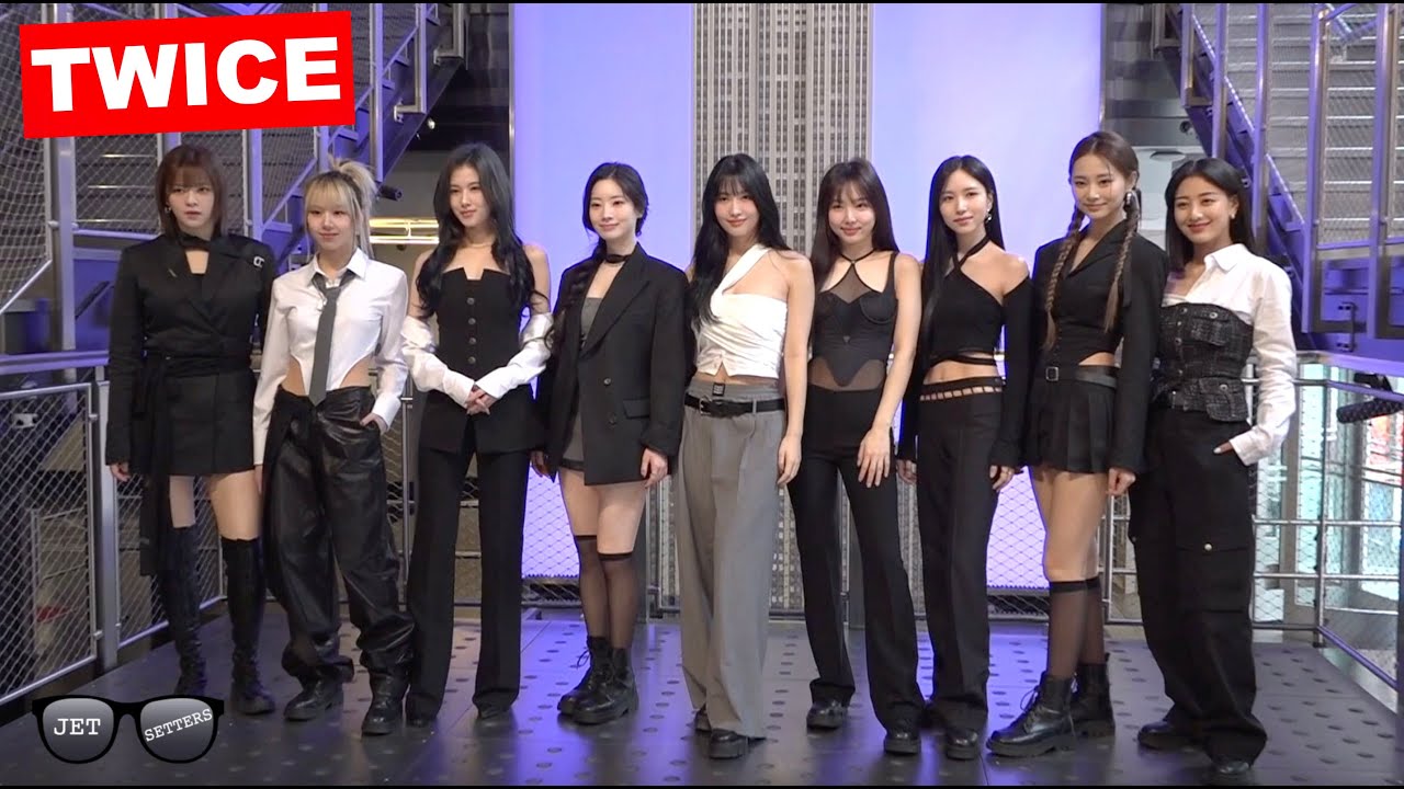 Twice at the Empire State Bldg #twice #dahyun #nayeon #jeongyeon #momo #sana #jihyo #mina #chaeyoung