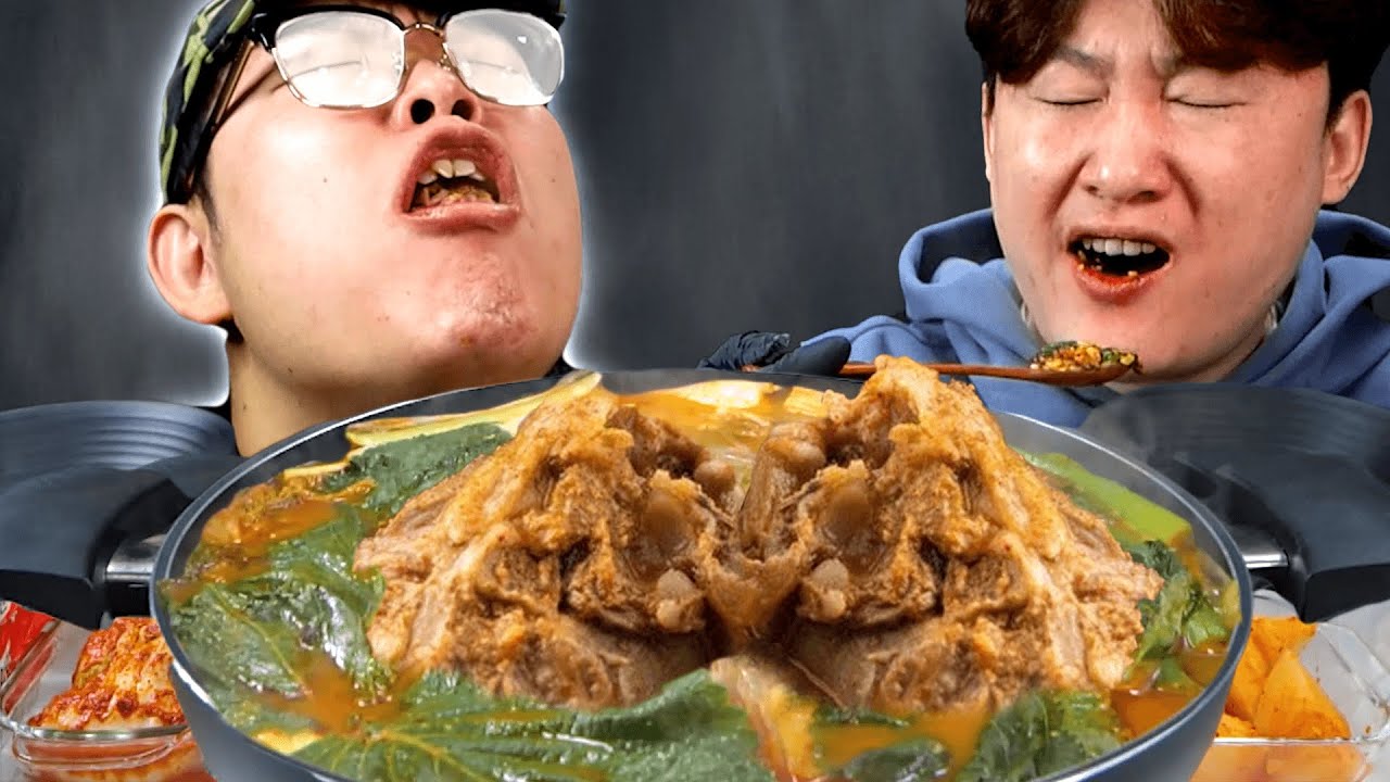 감자탕 大자 푹 끓여서 라면에 볶음밥까지 행복 먹방 Pork Back-bone Stew, Fried rice Mukbang