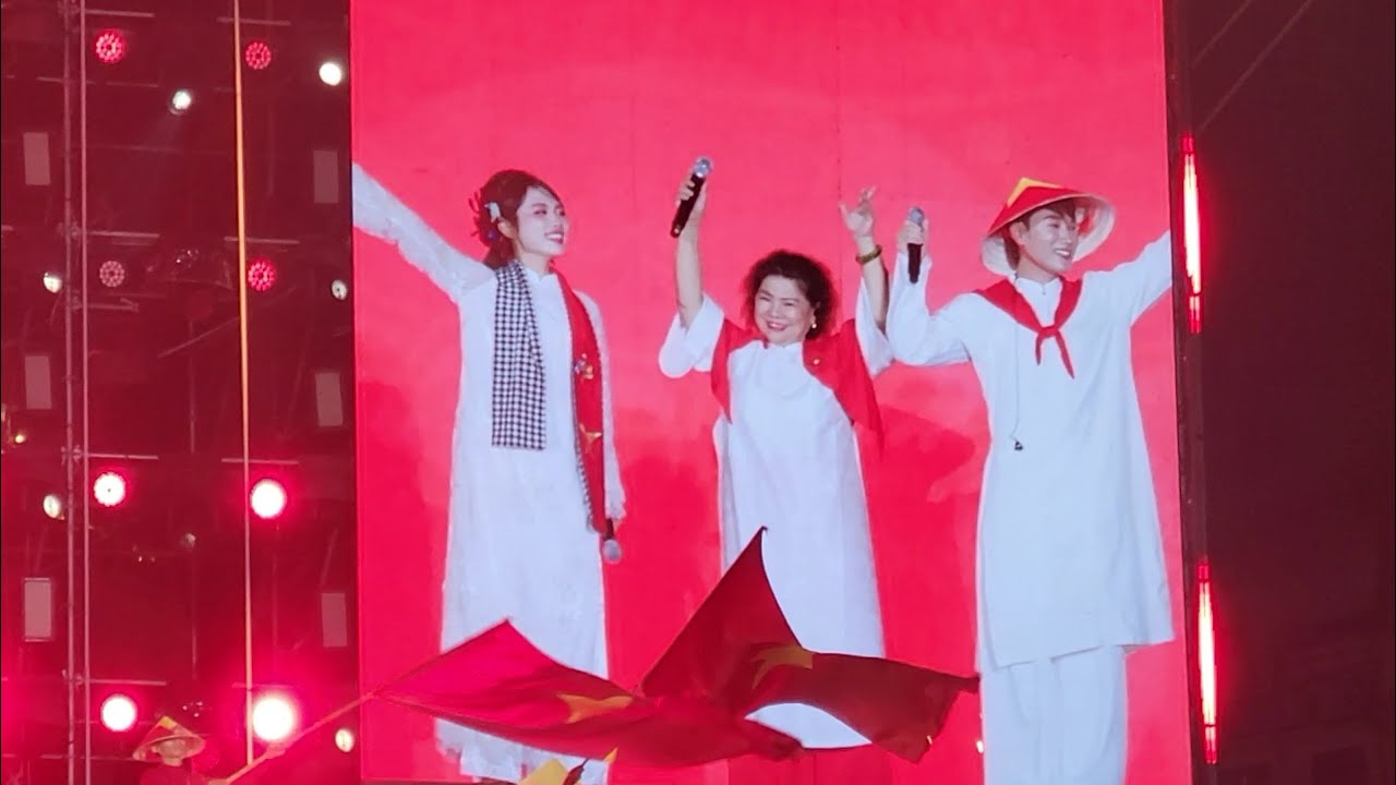 MADE IN VIETNAM - NSND THANH HOA & TRÚC NHÂN & PHƯƠNG MỸ CHI - 250209 HÀ NỘI