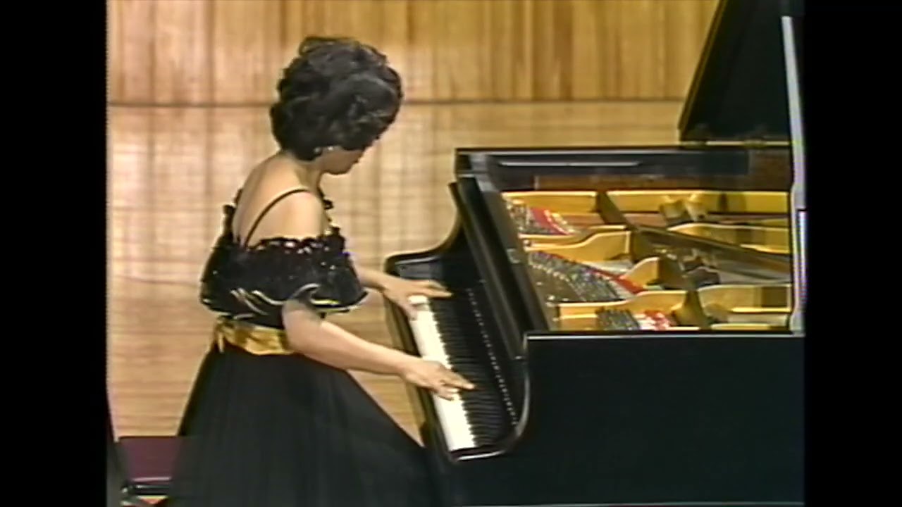 CHOPIN Ballade g-moll Op.23 ♪ Hiroko Nakamura (1985) ♪