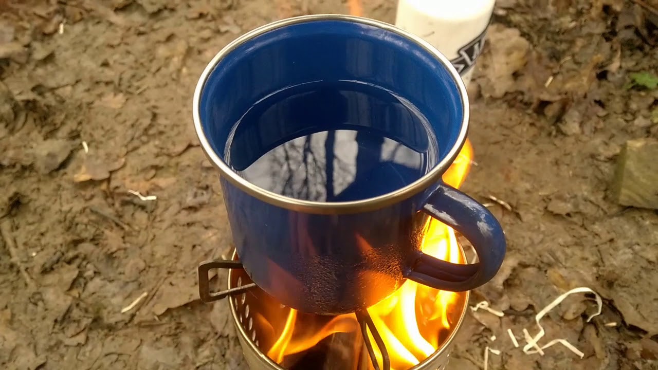 Regarder comment on peut fabriquer un r&eacute;chaud &agrave; bois en 5 minutes facilement