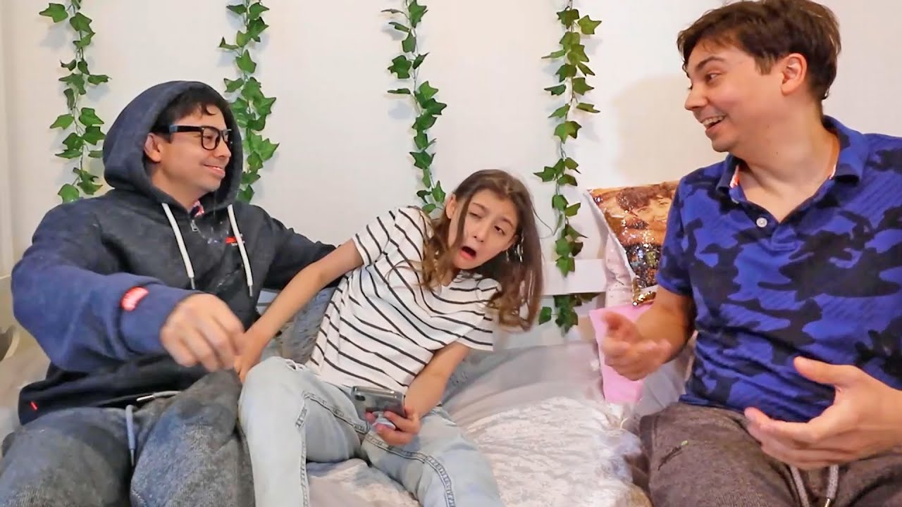 خافت من نسخة الأب!