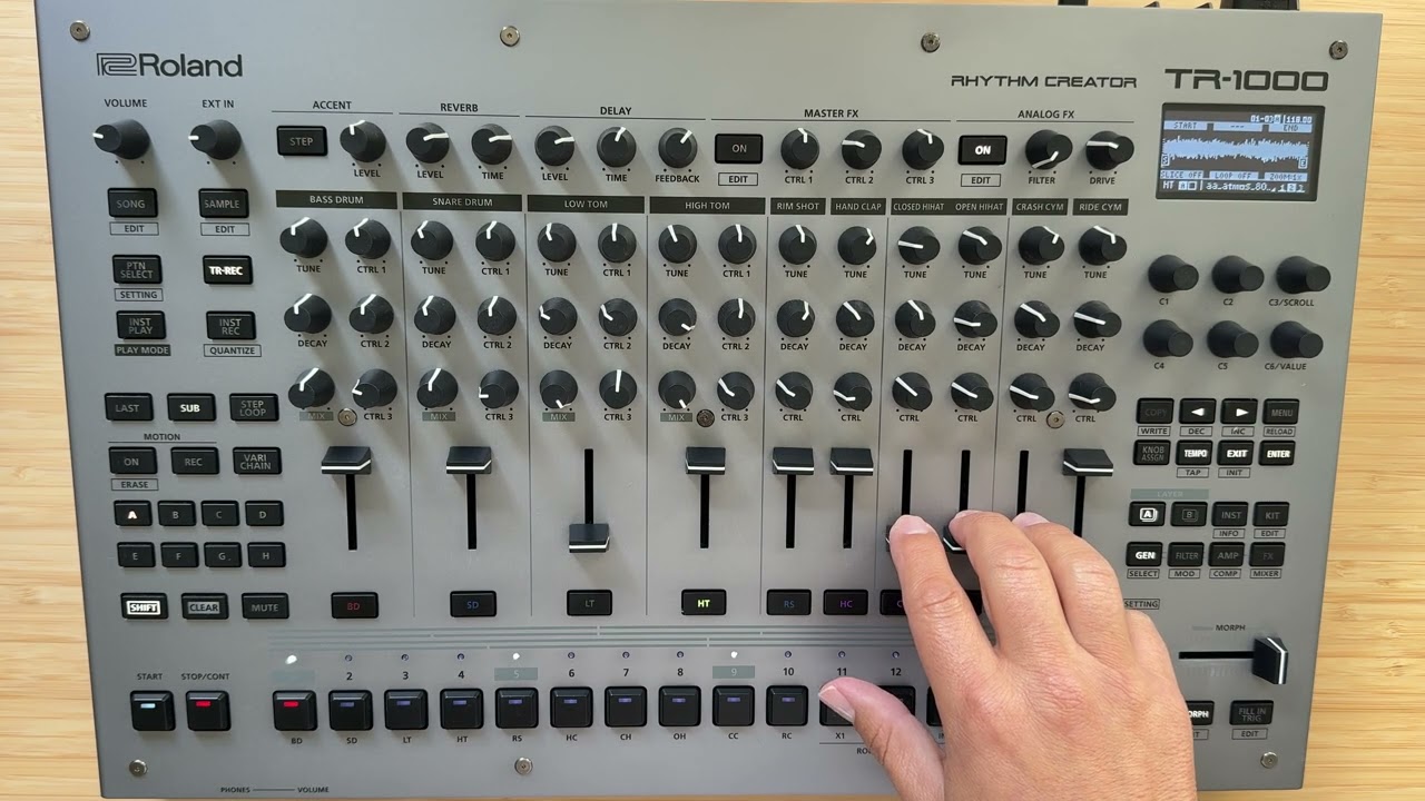 Chicago House Underground sketch 20 (Roland TR-1000)