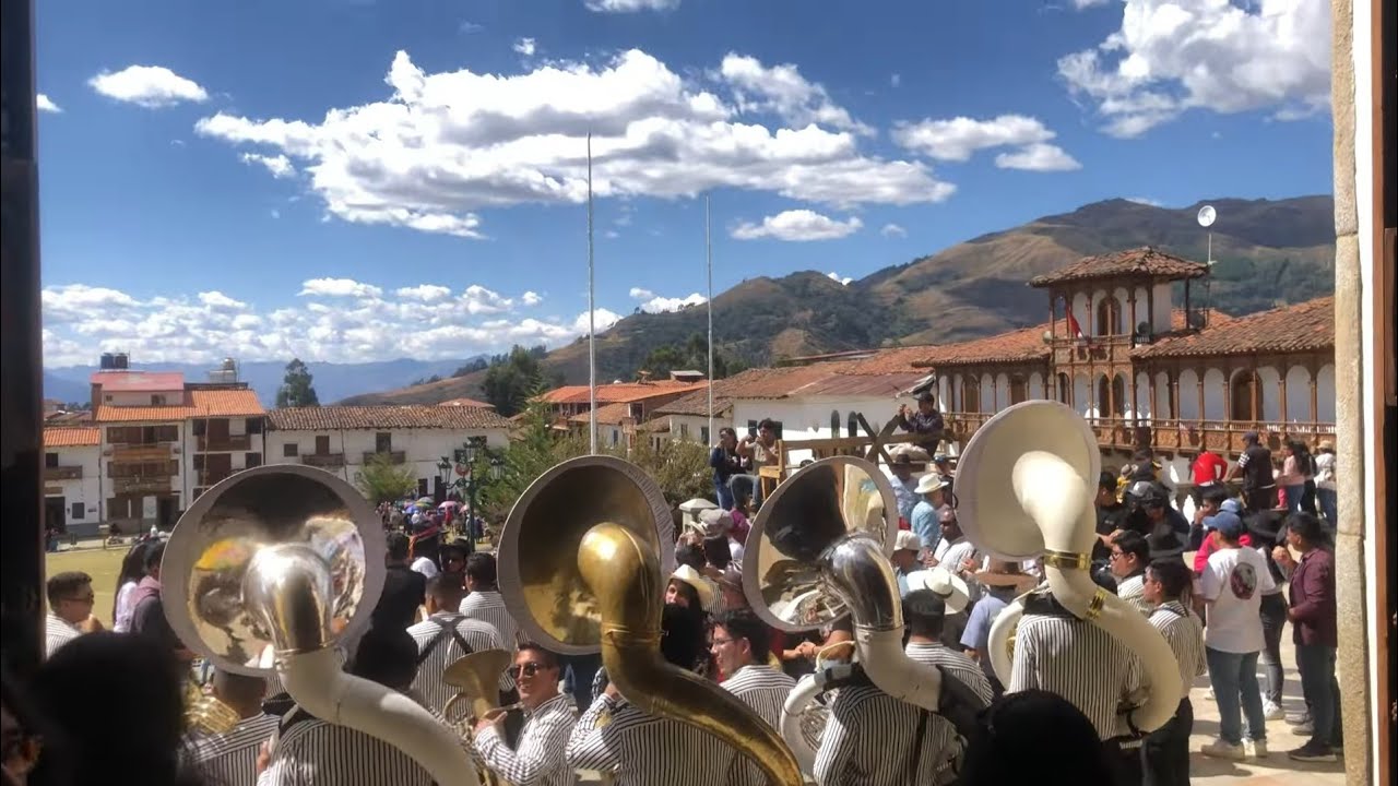 FIESTA EN CHACAS 2023 - CONCERT BAND PERÚ - MIX CHACAS PLAZA ICHU ICHU