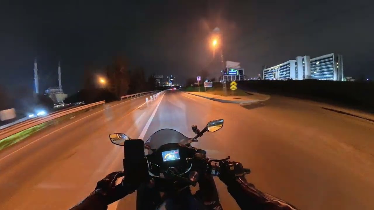 One Hour Before Sunrise | Calm Motorcycle Ride in Istanbul