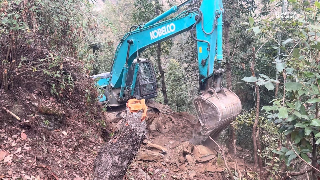 Kobelco Excavator Working Nonstop to Reach a Remote Village for the First Time | Video Compilation