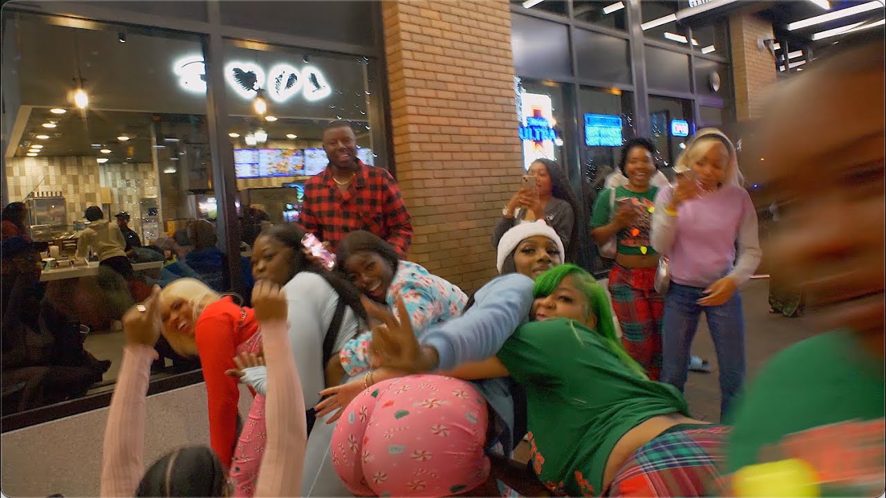 #7) 2/2 ORLANDO,FL DOWNTOWN (DECEMBER 21ST) WALK THROUGH