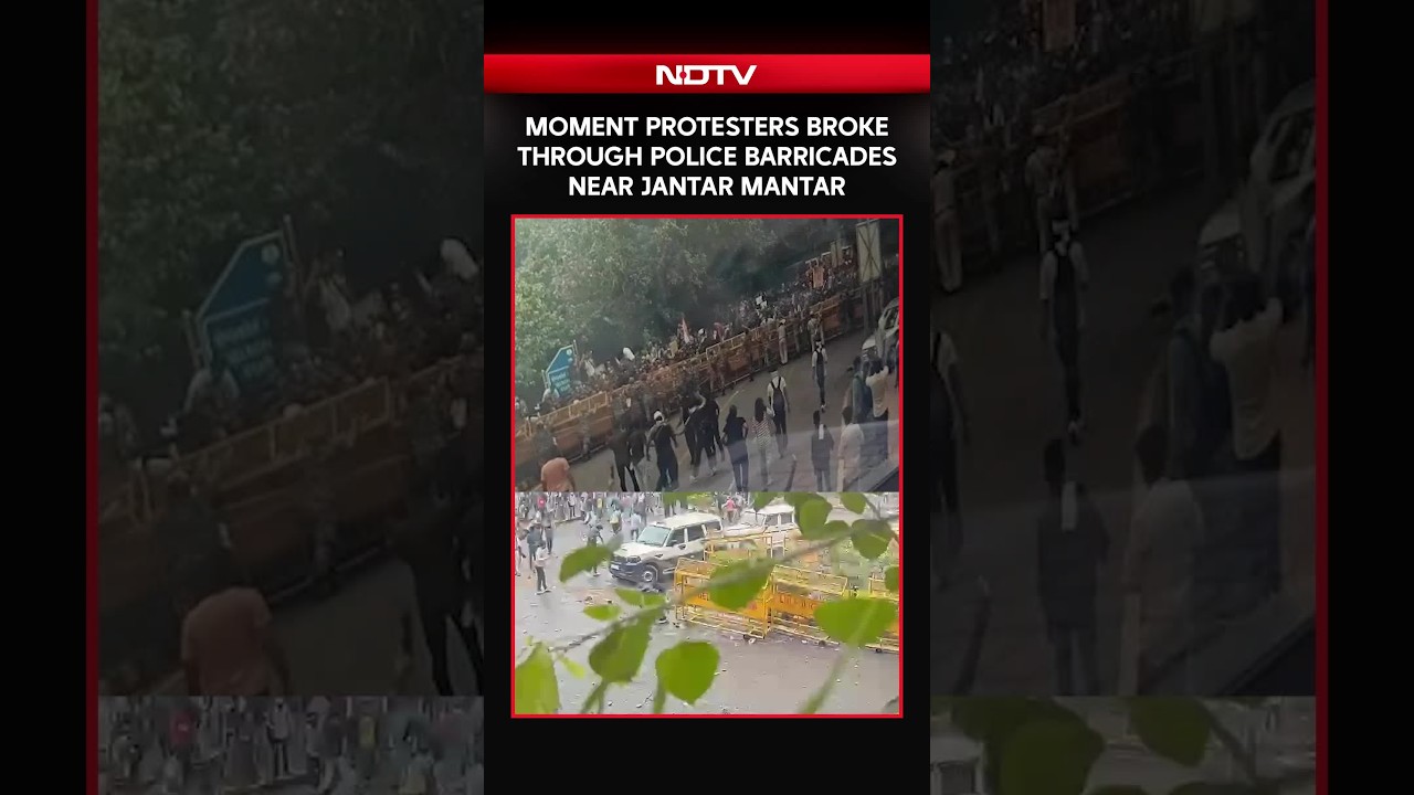 Moment Protestors Broke Through Police Barricades Near Delhi's Jantar Mantar