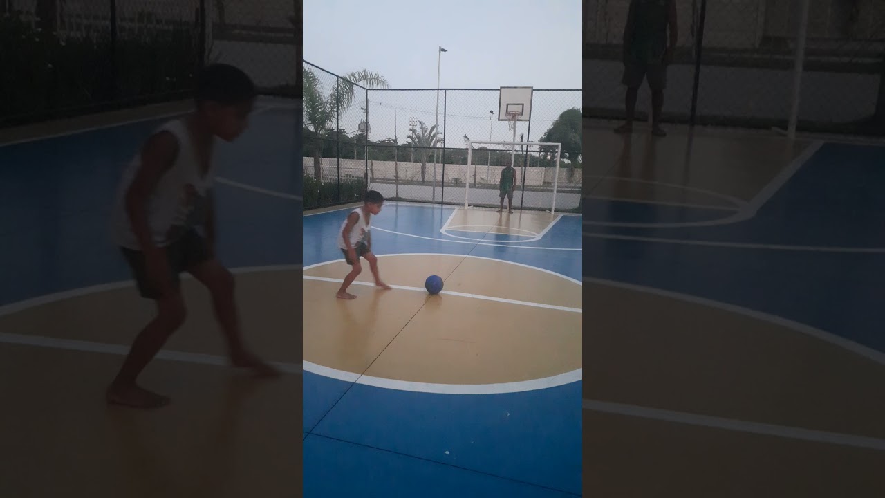 ensinando como fazer gol na gaveta no futsal e + ou - com curva