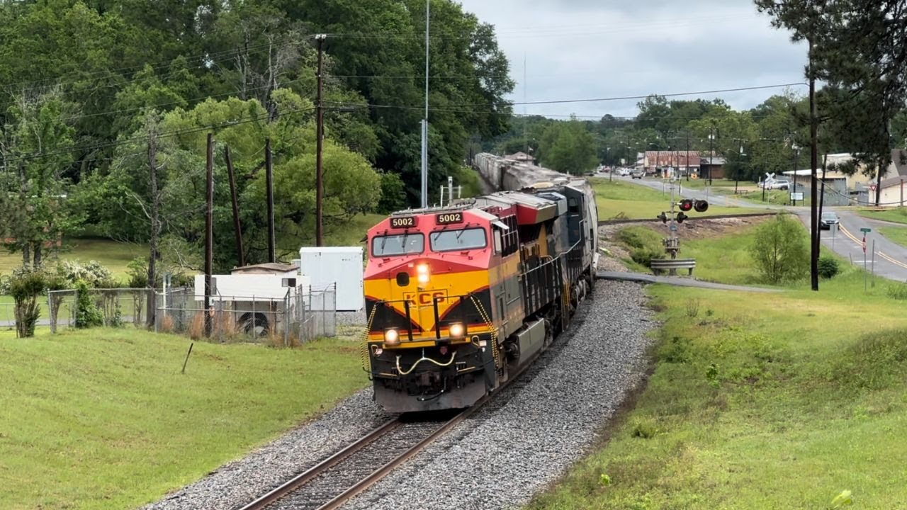 Busy CPKC Beaumont Sub Railfanning Through Louisiana and Texas!