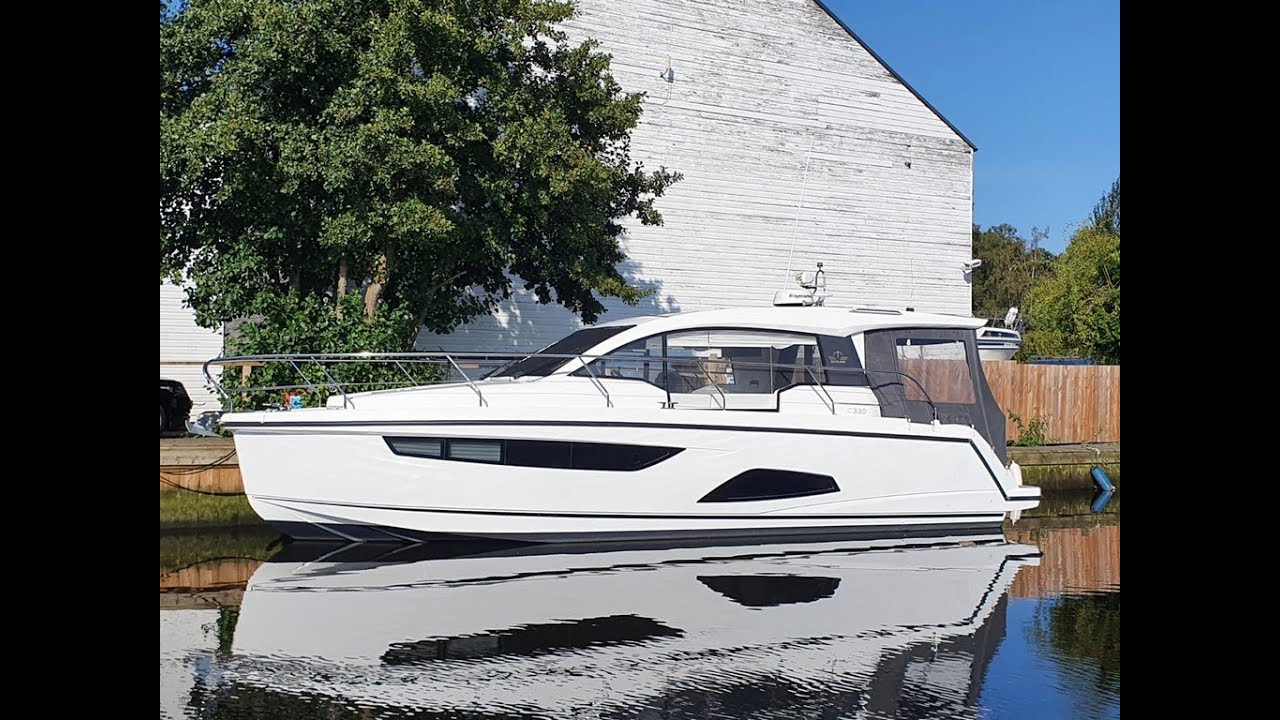 Sealine C330 for sale at Norfolk Yacht Agency