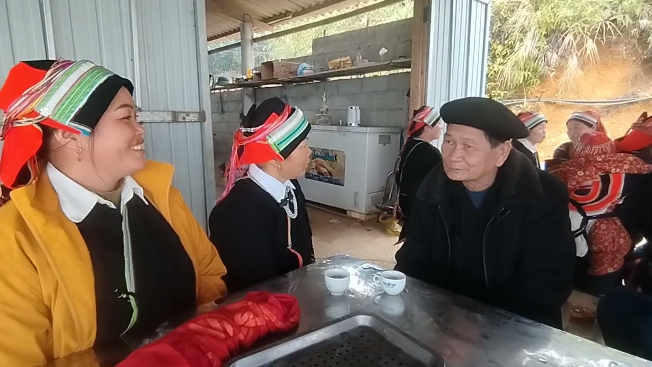Cỏng Hưu, hát tập 4