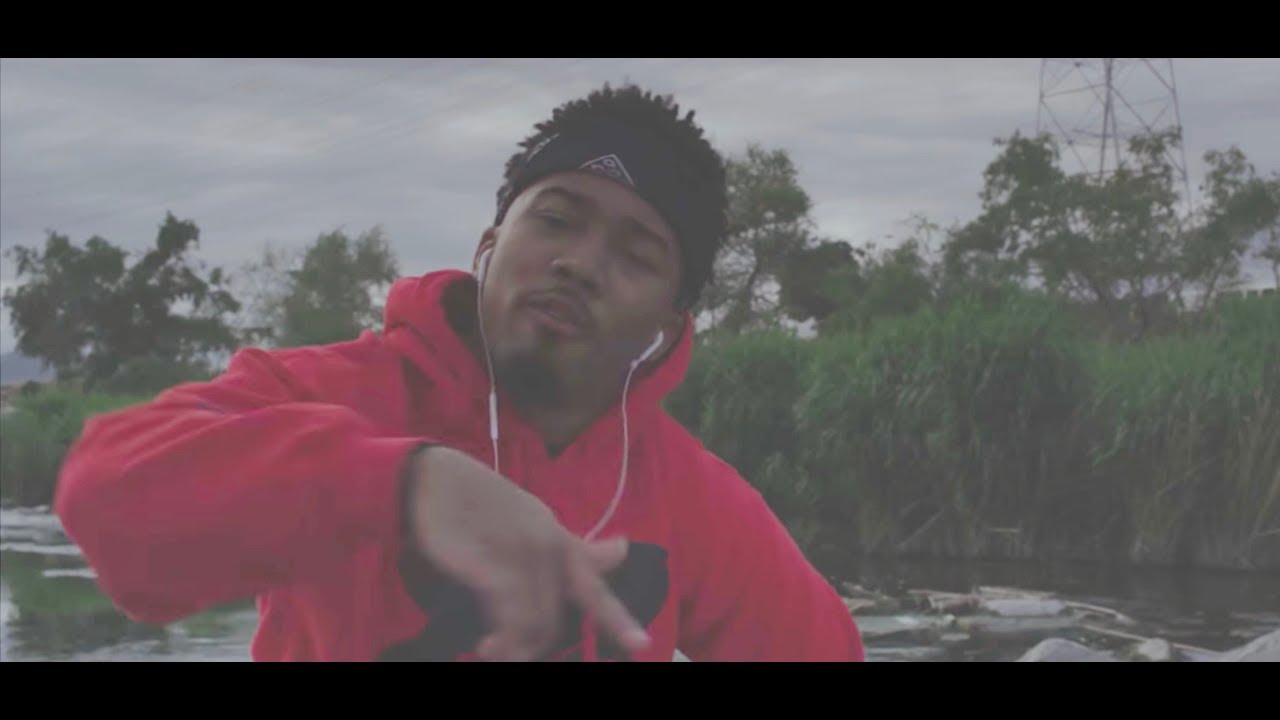 Smiffy DaBoy - Showtime [Official Video]
