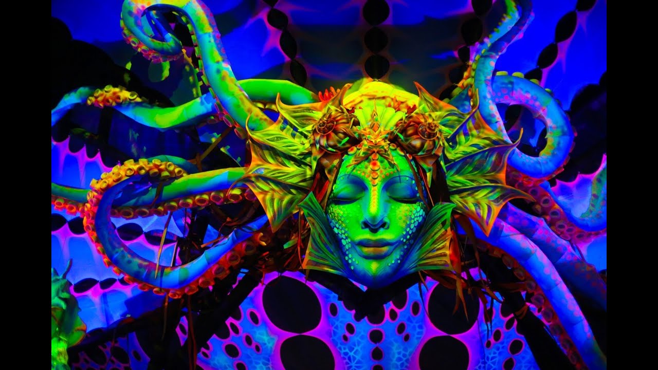 Universo Paralello 2015 Presented by Fest300