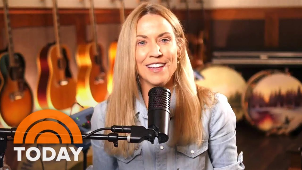 Sheryl Crow Opens Up About Her health, Relationships And More